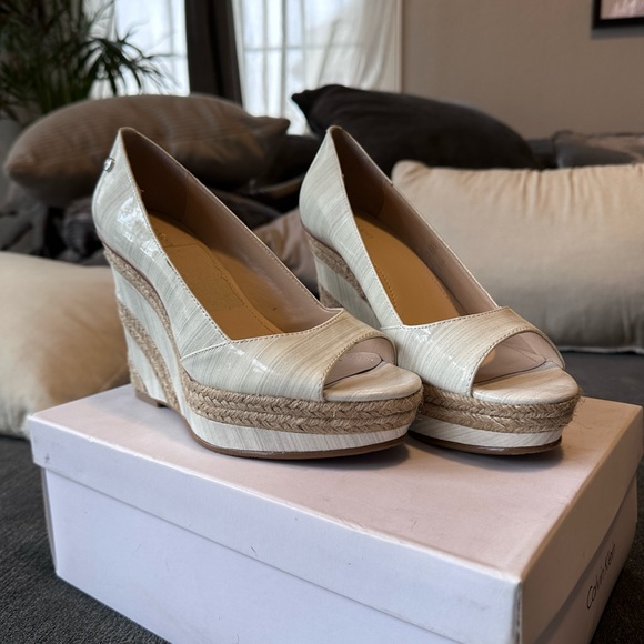 Calvin Klein brand new wedge - Picture 6 of 8